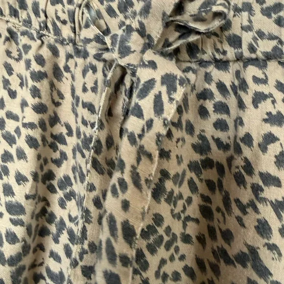 Aerie Leopard Print Joggers - Tan and Black medium - Picture 7 of 16